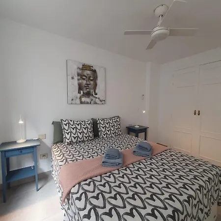 Alquilaencanarias Medano Azul *