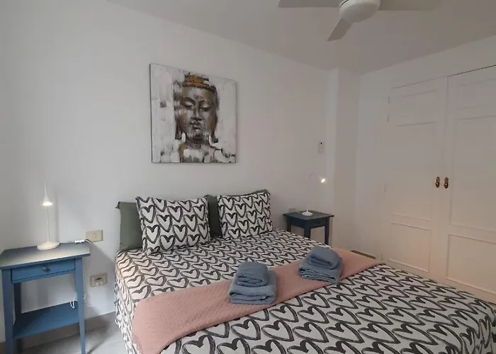 Alquilaencanarias Medano Azul *